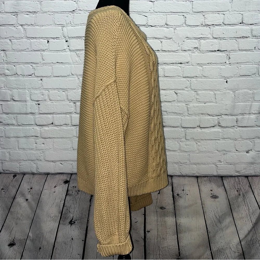 Free People Dream Cable Knit Crewneck Sweater Size Large Unisex - Picture 9 of 12